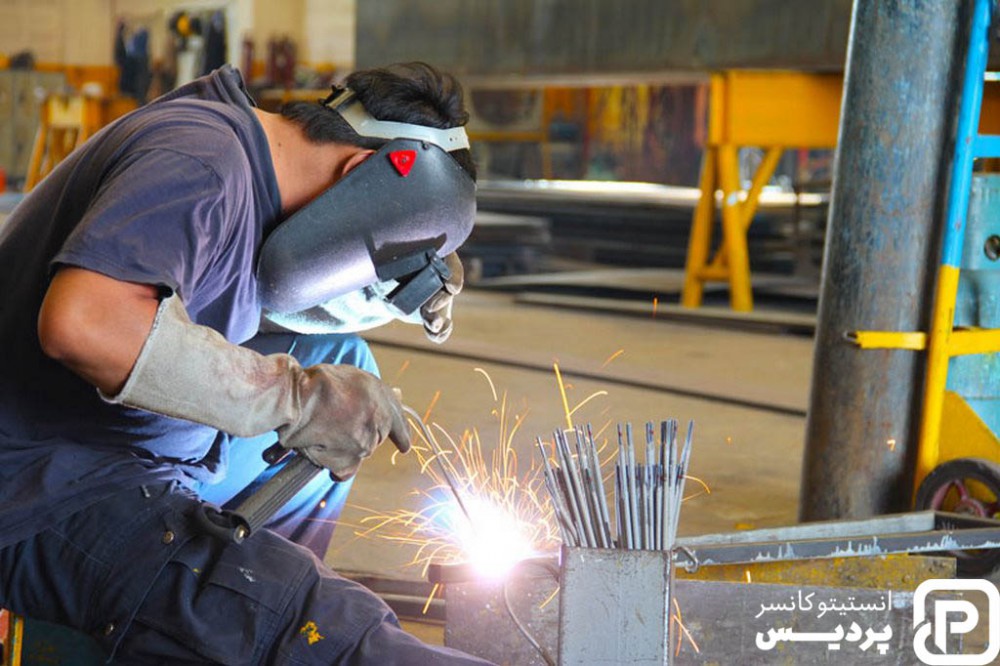 نگاه اجمالی به مشاغل سرطان زا 12 نگاه اجمالی به مشاغل سرطان زا