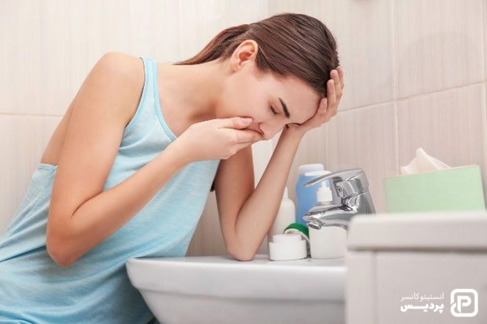 شیمی درمانی و پرتودرمانی عوارض جانبی مختلفی را به دنبال دارند