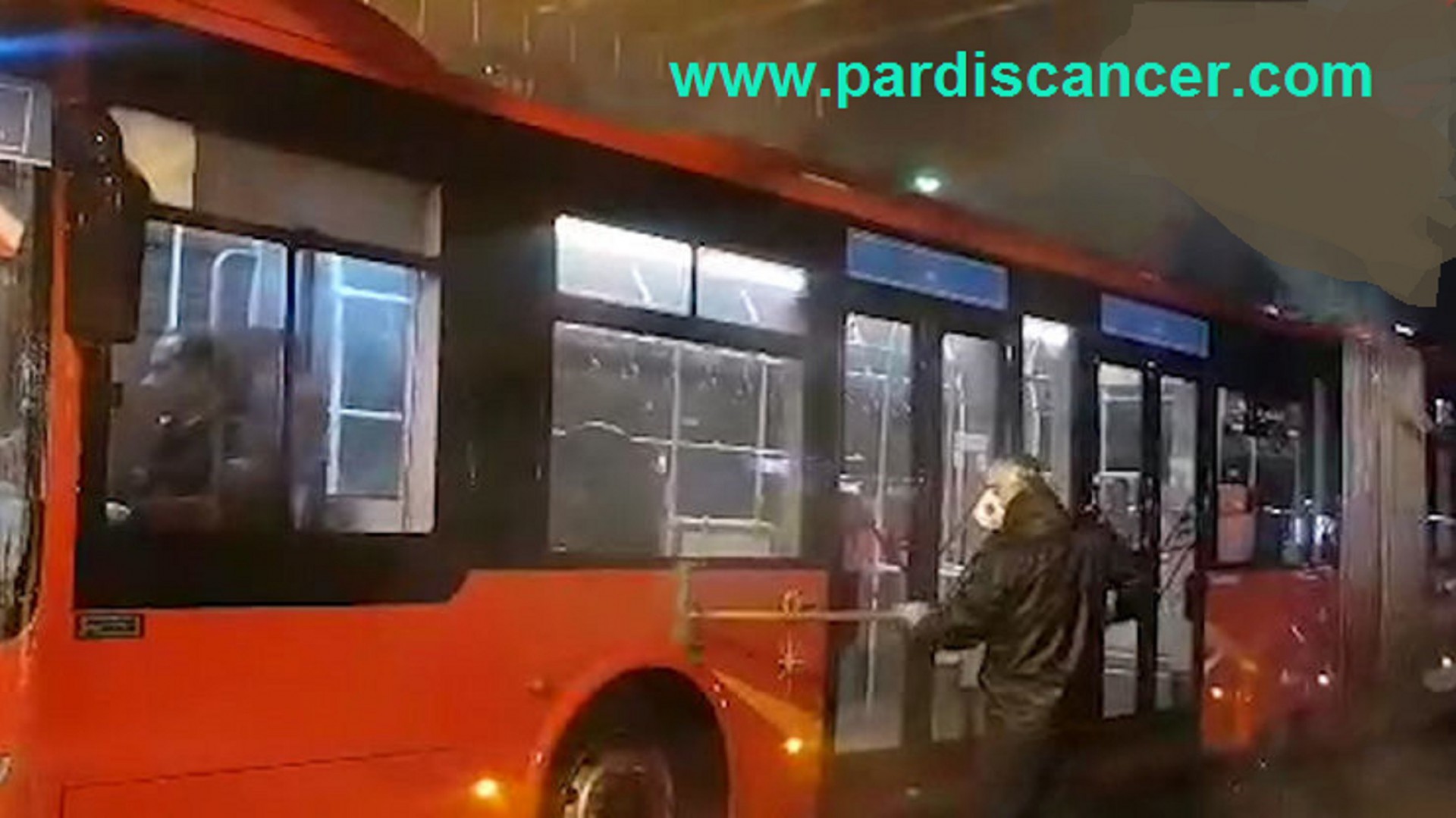 نکاتی که در تاکسی و اتوبوسهای داخل شهری، برای پیشگیری از بیماری کرونا باید رعایت گردد 1 نکاتی که در تاکسی و اتوبوسهای داخل شهری، برای پیشگیری از بیماری کرونا باید رعایت گردد - 1