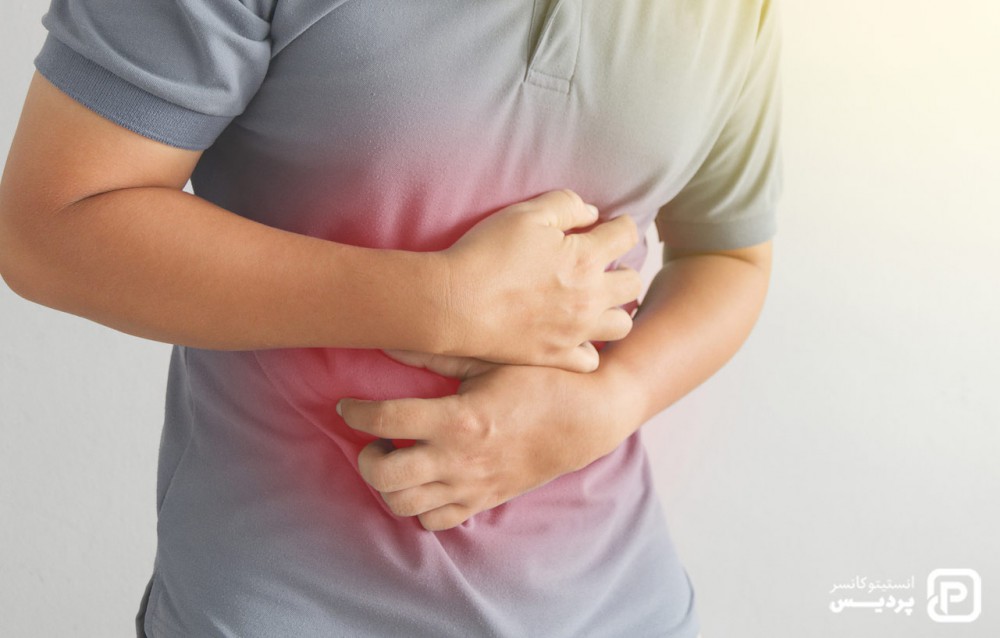 سرطان روده کوچک، علائم و نشانه ها و راههای تشخیص و درمان آن 3 درد شکم، تهوع، کم خونی و ... از علائم سرطان روده کوچک می باشد