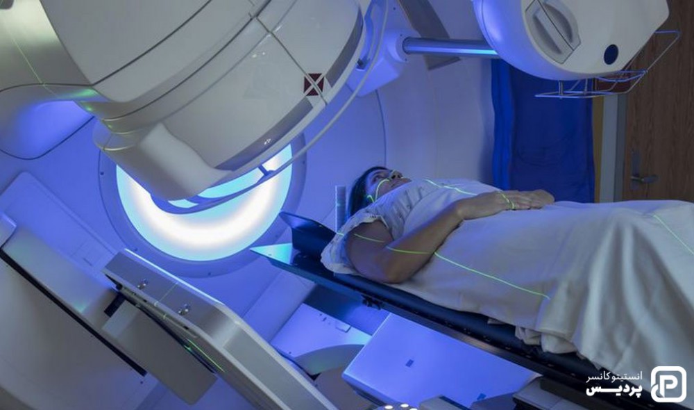 راههای درمان سرطان را بشناسید 4 پرتو درماین یکی از روش های درمان سرطان است
