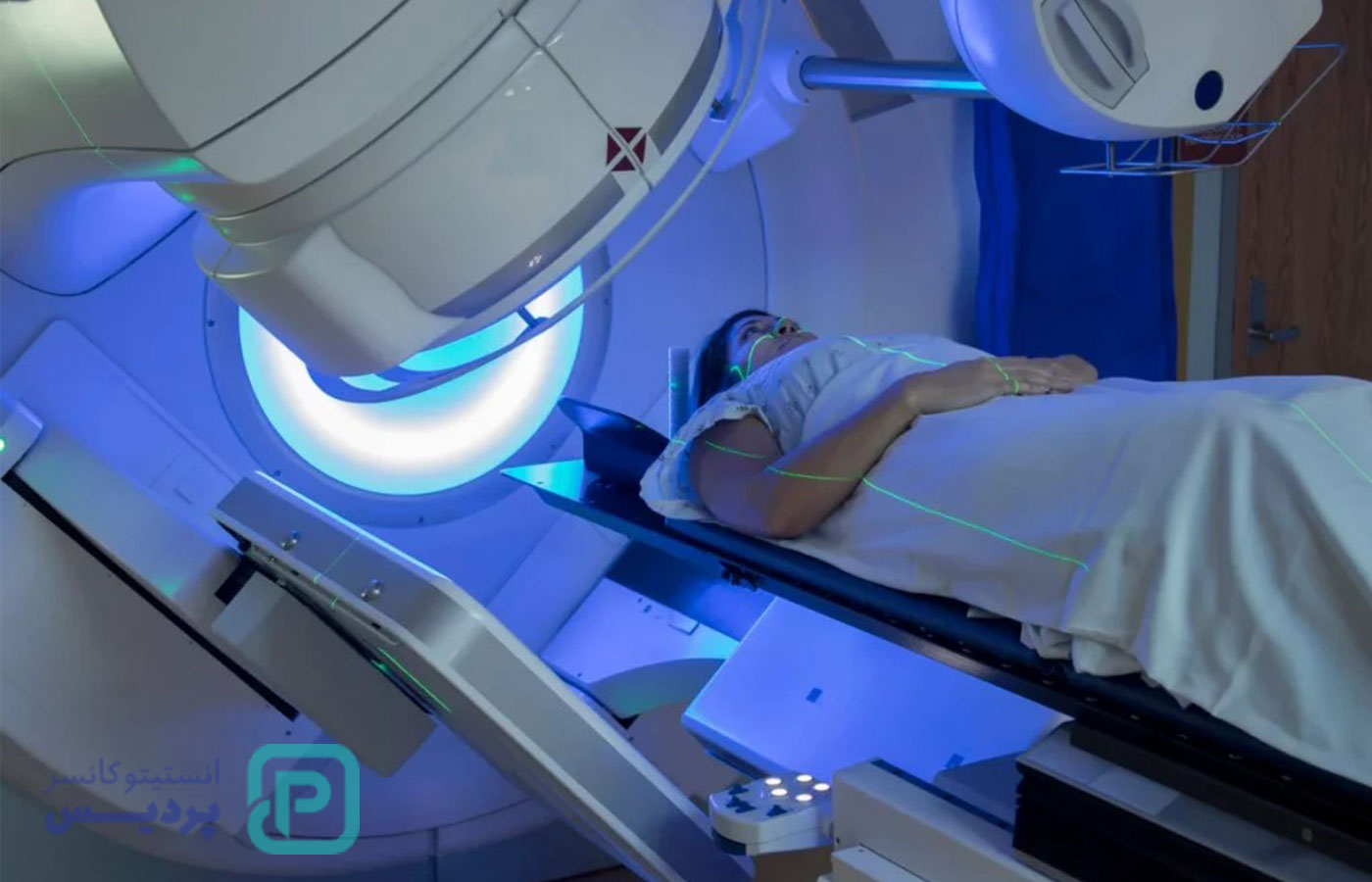 عوارض پرتو درمانی سینه؛ آشنایی با اثرات کوتاه‌مدت و بلندمدت این روش درمانی - 2