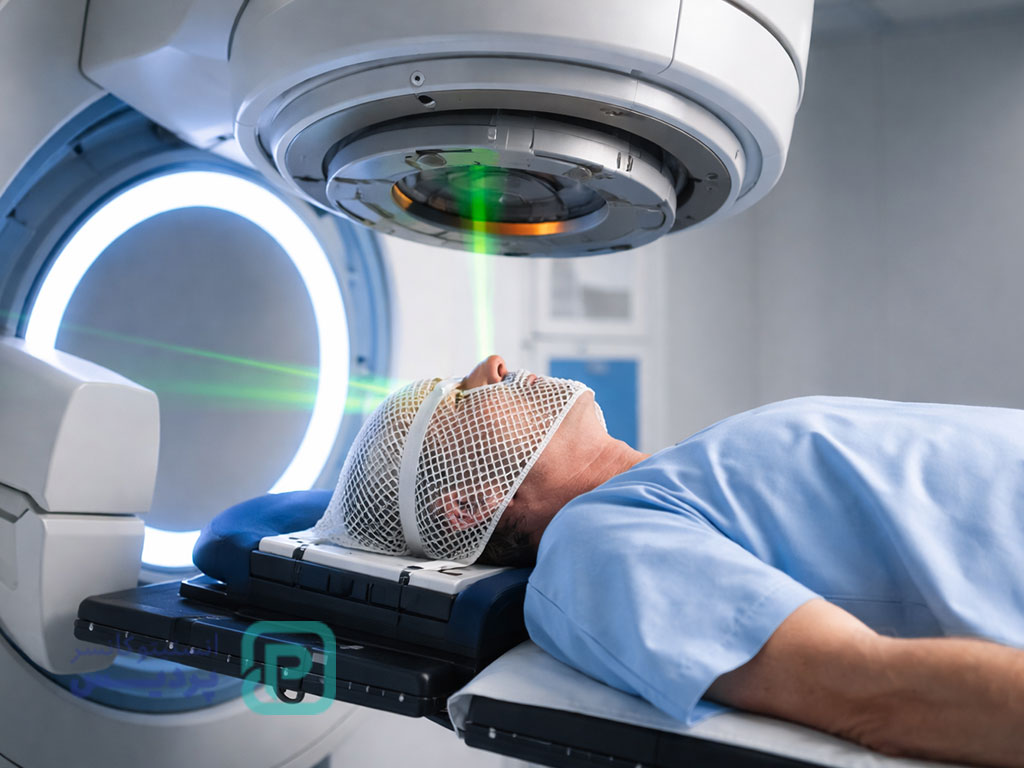 رادیوتراپی مغز: راهنمای کامل برای بیماران و خانوادهها 1 رادیوتراپی مغز